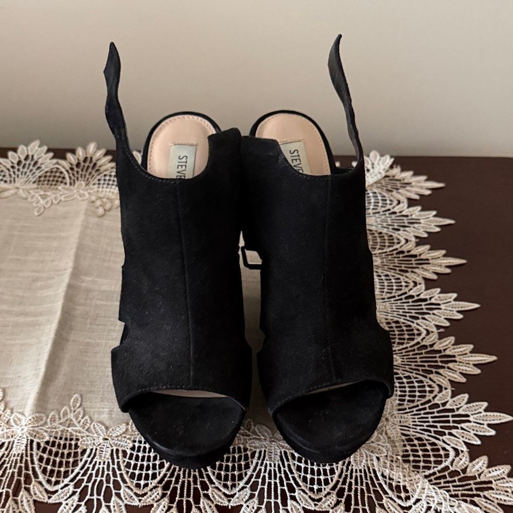 Steve Madden Black Suede Peep-Toe Cutout Block Heels